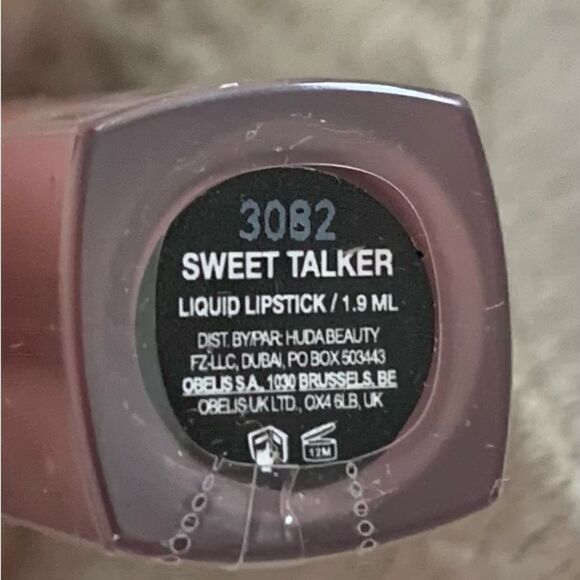 HUDA BEAUTY Liquid Matte Ultra-Comfort Transfer-Proof Lipstick Sweet Talker Mini - Picture 3 of 3